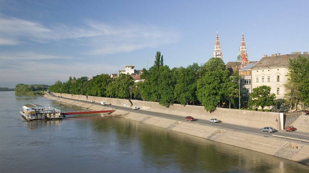 ������ �������, �������� �� ����������� � ������ � �������, ������ � ���� ����