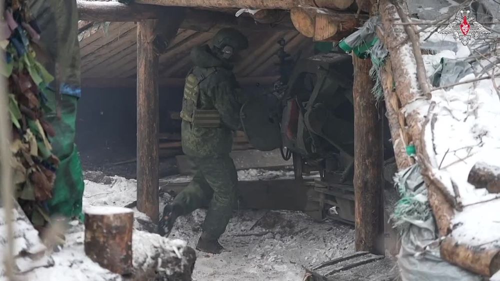 Расчеты гаубиц Д-30 уничтожает замаскированные укрепрайоны, боевую технику и живую силу ВСУ