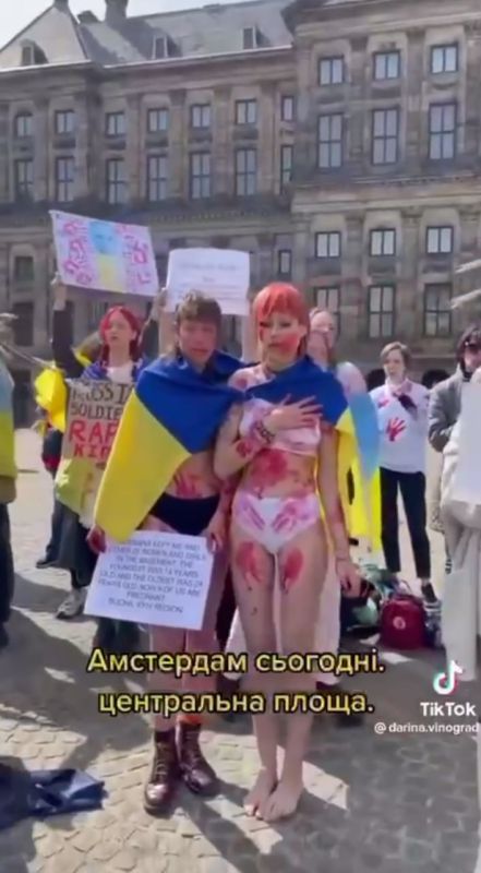 Потеплело и "сад Борреля" начал заполнять особый вид гамадрил