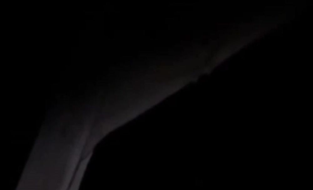 Российская реактивная артиллерия "включила дискотеку" на позициях ВСУ по всей линии фронта в Харьковской области, сообщают местные жители