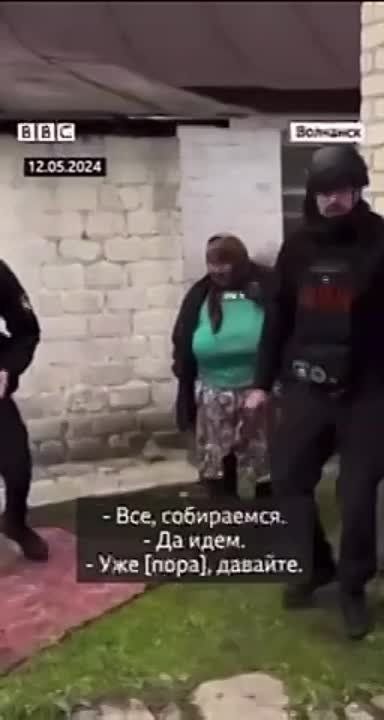 "����, ����, ��� ������ ���������� � ���������?" "���������, ���������." ������� ��������� ������� �������, �������, �� ���� ���������, �� �����-�� � ���� ����� ������� �� ���