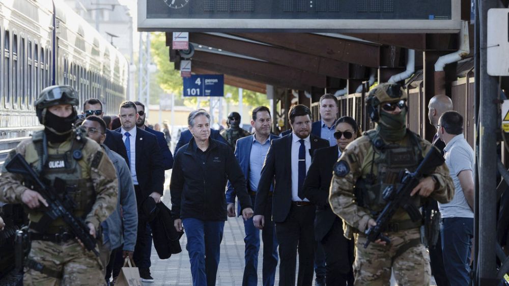 Русские "наращивают еще одно наступление": Блинкен заявил о критическом для Украины этапе СВО