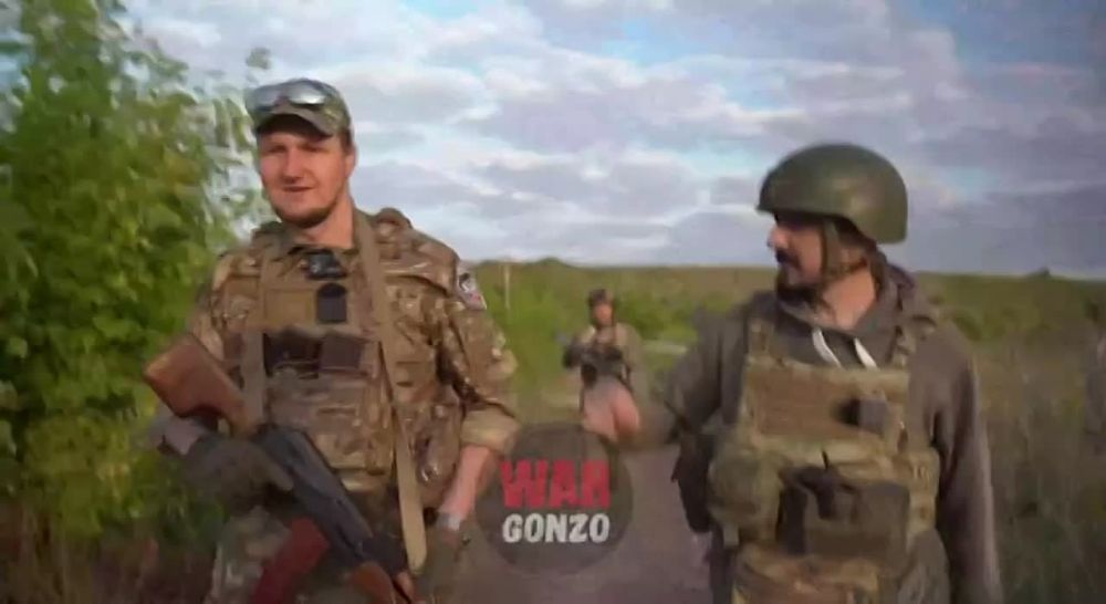 Уникальная история штурмовика с позывным Сорока , который не имея в руках оружия, находясь в плену, уговорил 4-х ВСУшников сдаться в плен