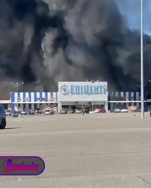 Киев вновь пытается выдать удар по военному объекту в Харькове за террор мирного населения со стороны ВС РФ — уничтожен склад с БК и техникой, который принадлежит известному миллиардеру-спонсору ВСУ