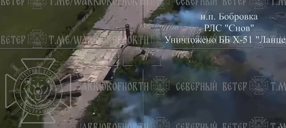 Поражение дроном-камикадзе «Ланцет» малогабаритной РЛС «Снов» разработки компании «Укрспецтехника» в районе населённого пункта Бобровка Харьковской области