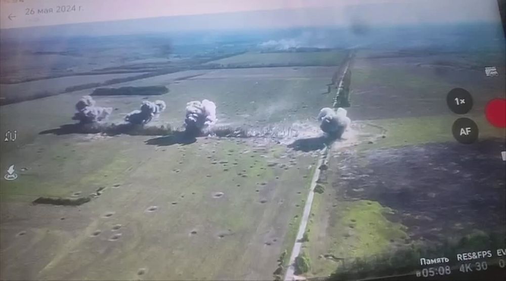 Удар четырех ФАБ-250 с УМПК по позициям ВСУ в посадке в районе Липцов, Харьковское направление