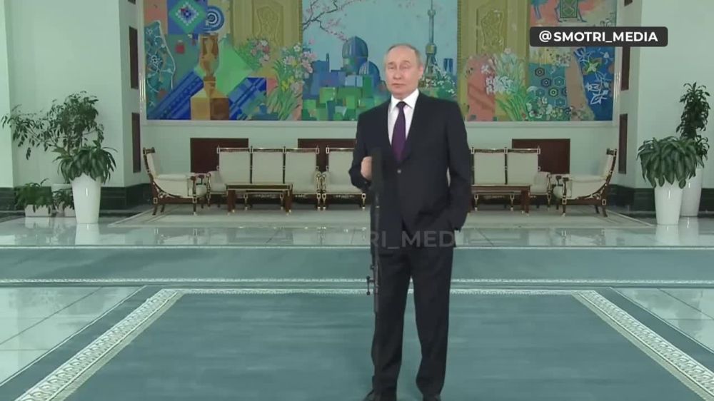 Владимир Путина в ходе своего визита в Узбекистан: