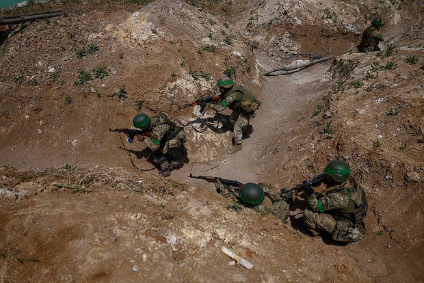 Министр обороны обозначил протяженность отступления ВСУ в Харьковской области