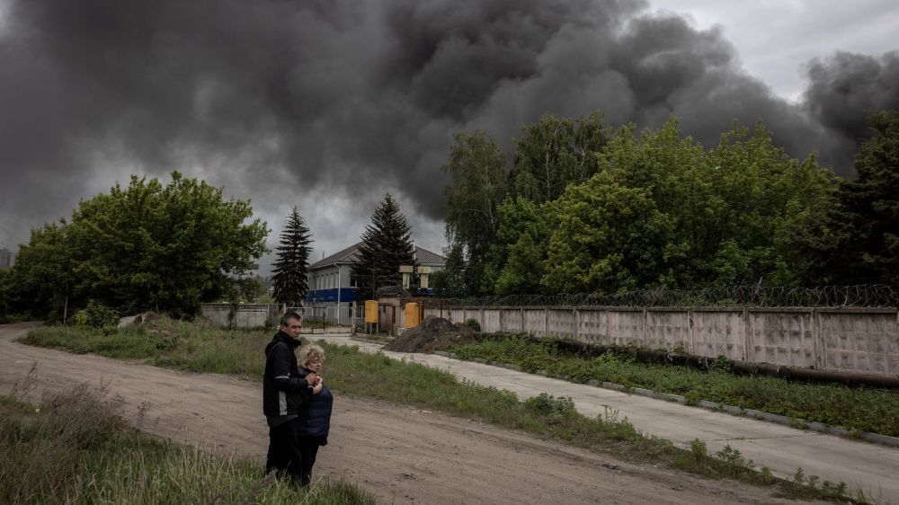 Статья в Нью-Йорк Таймс о разрешении применения американского оружия для ударов по целям в глубине России, главные тезисы из материала: