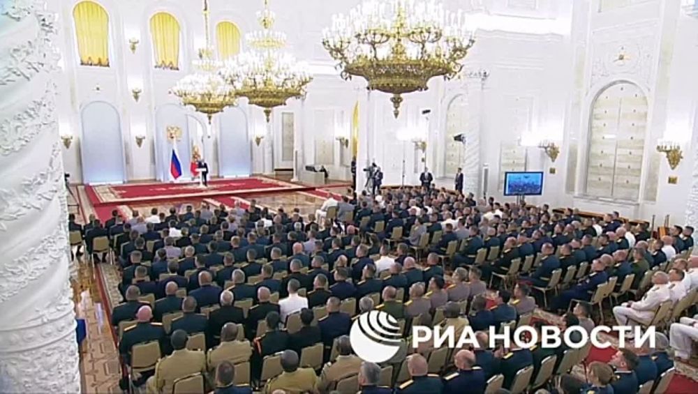 Министр обороны РФ: ВС РФ владеют инициативой на всей линии фронта и в ходе спецоперации решительно борются с последователями нацистской идеологии