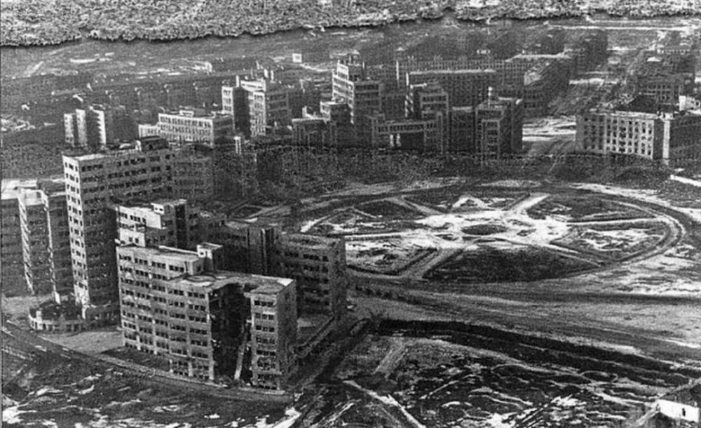 ������ � 1942-1943 ����� ������� ���� ������������� ������ ��� ����� �����