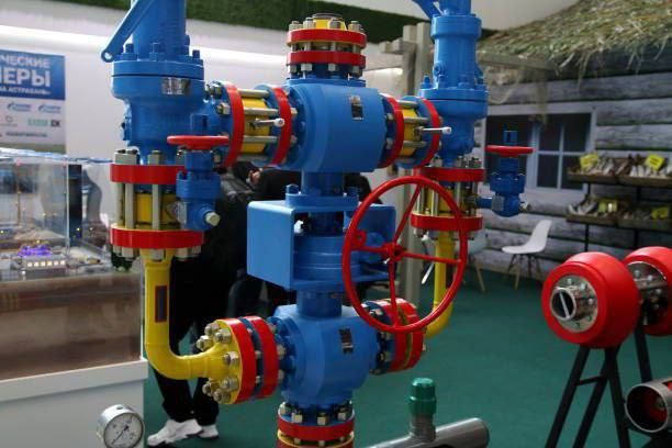 И хочется, и колется, и англосаксы не велят