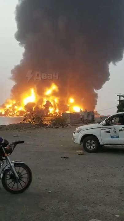 Израиль нанёс массированный авиационный удар по Йемену, есть погибшие и раненые