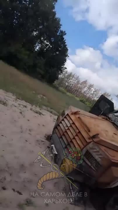 Харьковская область. Еще один уничтоженный новый канадский бронеавтомобиль Senator MRAP, переданный украинским формированиям в качестве военной помощи