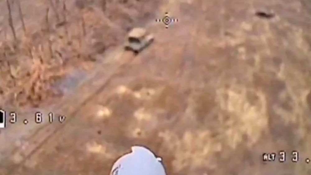 Оператор FPV-дрона поразил танк ВСУ в Харьковской области