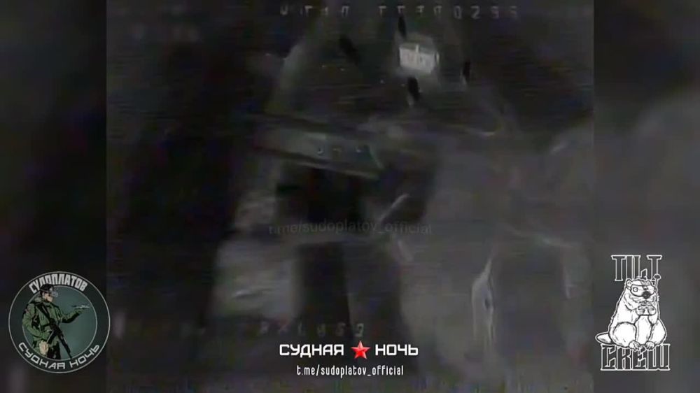 Украинский боевик попытался сбить российский дрон упаковкой с водой, но промахнулся и погиб