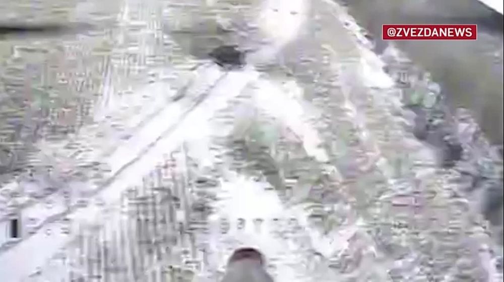 Наш дрон постучался в броню украинского танка в Харьковской области со взрывным результатом