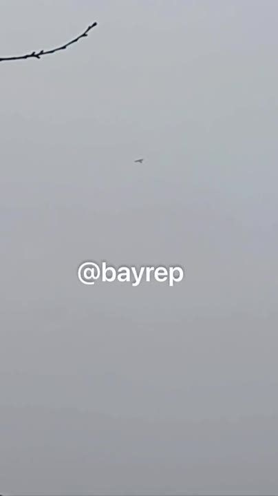 Владислав Шурыгин: Ударный БПЛА-"камикадзе" "Молния" ГрВ "Север" впервые смог преодолеть более 27 - 35 км и был зафиксирован над одним из северных районов Харькова, пребывая на маршруте к одному из тактически важных узлов ВСУ