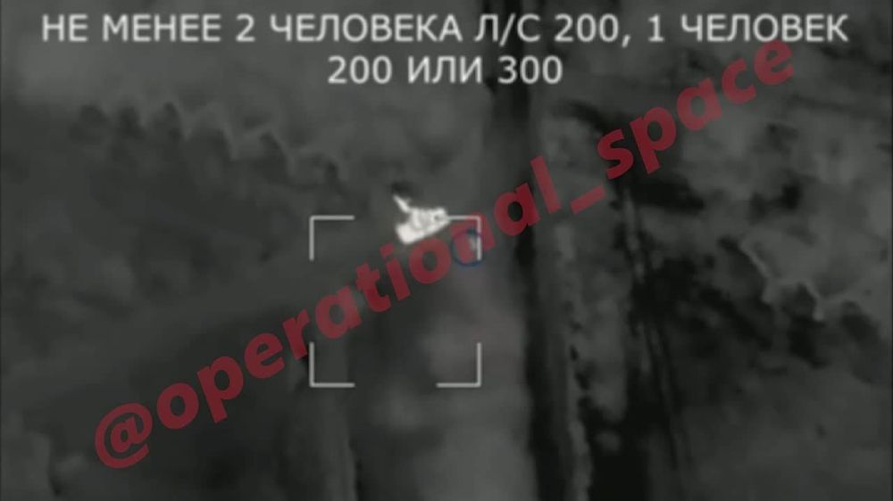 Уничтожение «Ланцетом» вражеской БМП-1 с последующим фейерверком