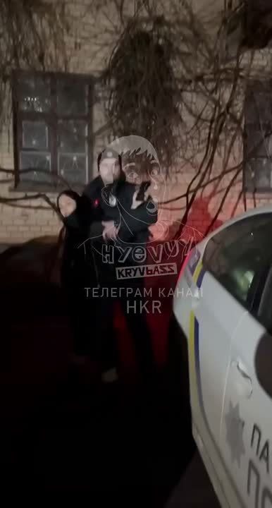 �� ������� ���� ����. � ������ ���� ������� ��������� � ���, ���� ���������� �� ������ ������� ������� � �������, ������ ��� ����� � ��� ����� ����, ���� ���������� ��� ��������, � �� ������ ����������, ������� �������...