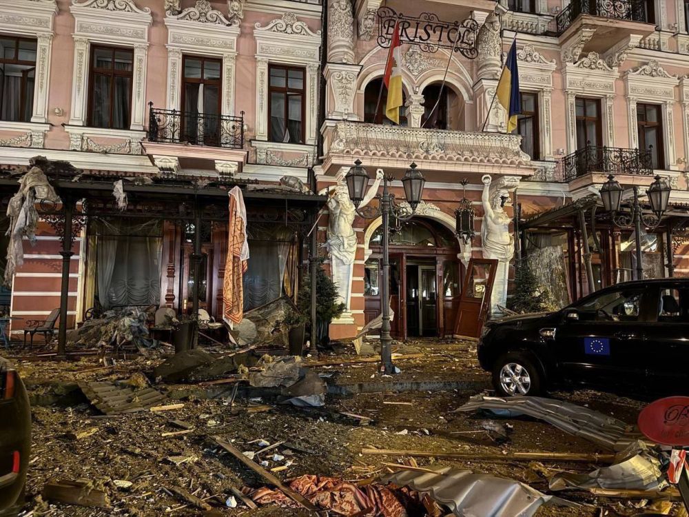 Олег Царёв: Ночью ВКС и ракетными войсками был нанесен удар по объектам в в Херсонской, Сумской, Харьковской, Запорожской, Одесской обл, взрывы также прогремели в Черкассах, Вознесенске, Павлограде, Миргороде, Кременчуге...