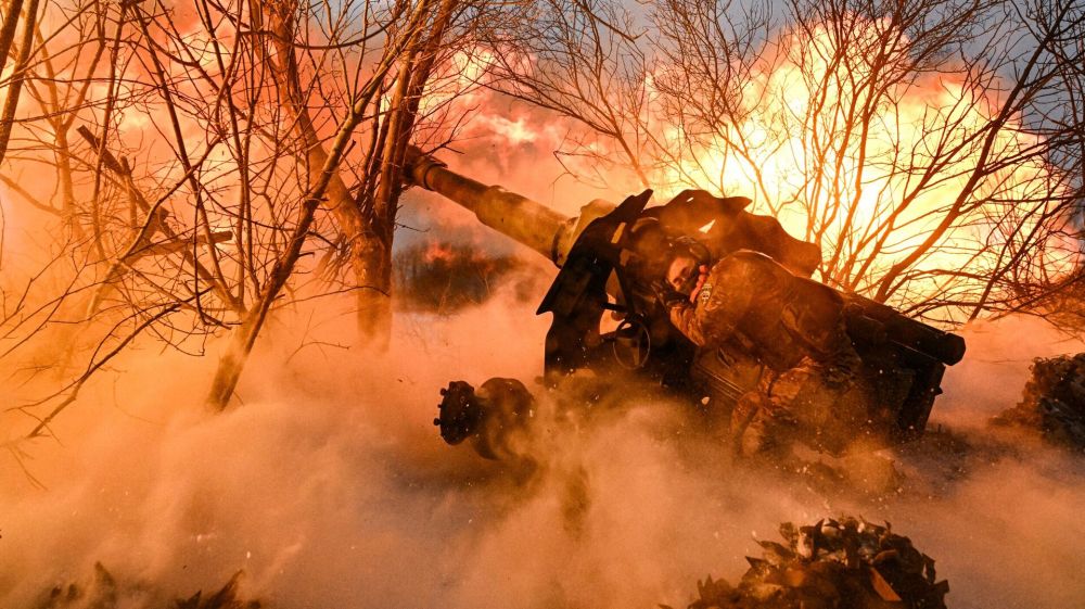 Гарнизон зажали с двух сторон: полковник запаса раскрыл, как ВС РФ выбивают ВСУ из поселка Свердликово