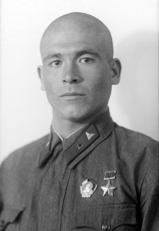 ����� ������ (25.10.1917-12.02.1976) � �������� ����������� ��������� ����� ���������� �����