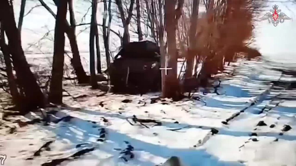 Алексей Леонков: Дроноводы уничтожили бронированную ЗСУ в Харьковской области