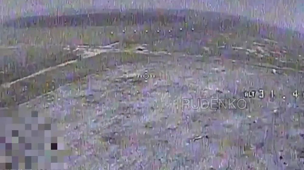  :        FPV-          