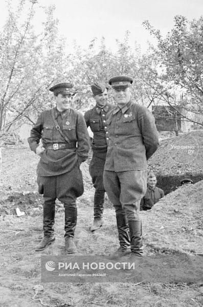 В спецпроекте «Фотоальбом Победы» мы каждый день публикуем небольшую подборку фотографий военных лет