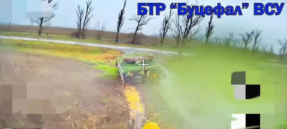 Уничтожение БТР-4Е, высадившего группу украинских военных в окрестностях села Липцы Харьковской области