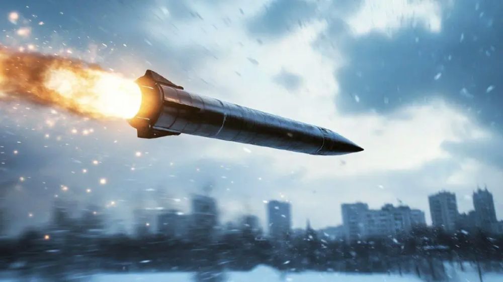 "Всё пропало, всё вывозят": После удара по бывшему заводу Маска в Харькове бегут люди, закрываются магазины