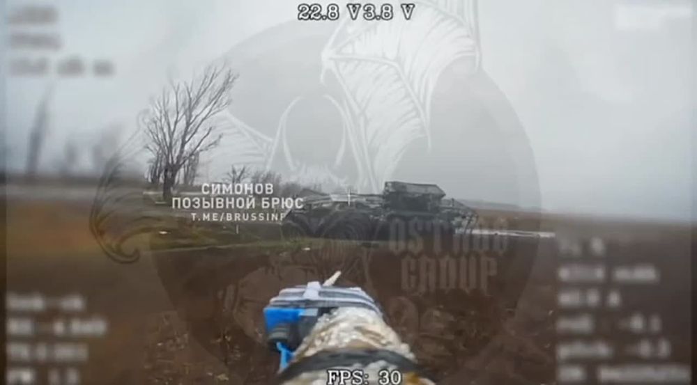 Российские военные добили очередной вражеский БТР-4Е "Буцефал" в районе Липцов Харьковской области