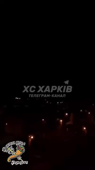 Ещё видео прилётов по Харькову! Оставайтесь в укрытиях!