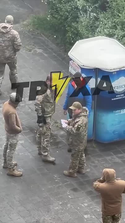  :      