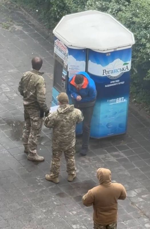 ТЦК-шника, избившего учителя, отстранили от службы