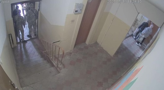  ,  ,     ,    ,        