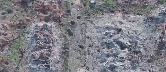  :      