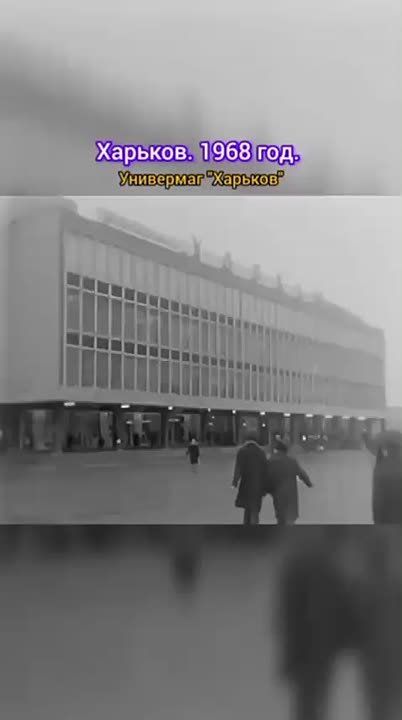 Минутка ностальгии.... Всмотритесь в эти лица. Разве они печальны или замучены? Нет! Люди живут, радуются жизни, у них есть будущее