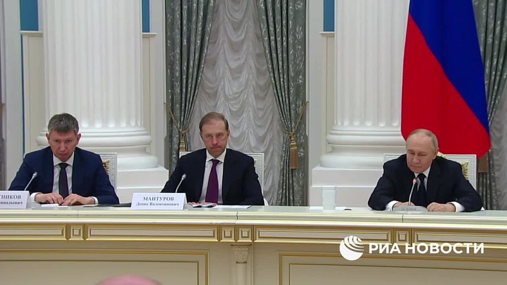 Надо их душить!. Путин о работе иностранных сервисов, которые действуют против интересов России