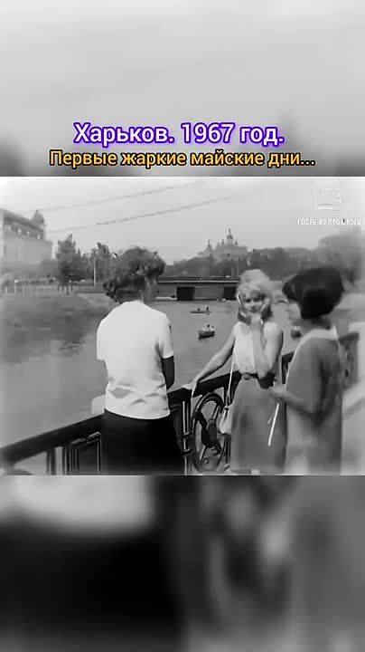 Минутка ностальгии.. Смотришь на эти кадры, все как-будто происходит в другой жизни. Счастливые лица, красивые люди