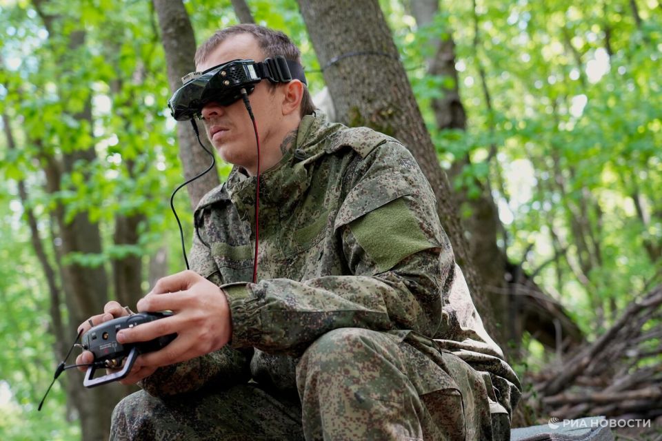  FPV-       
