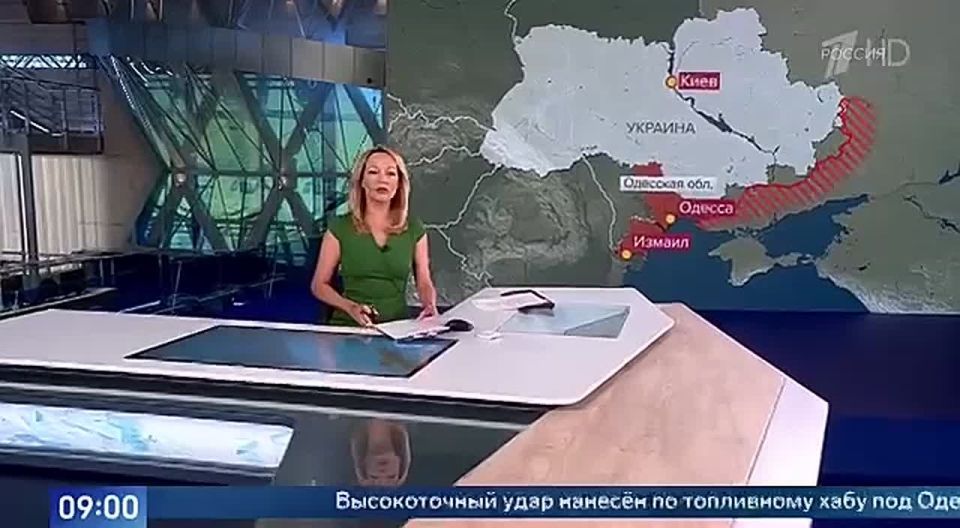 Ѡ       