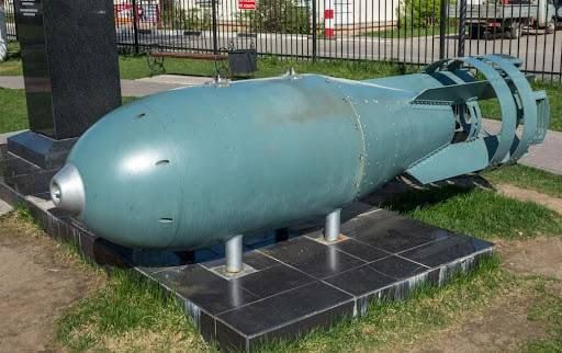23  1953 ,            &quot;&quot; (  ),   -4,   &quot; 244&quot;,   869