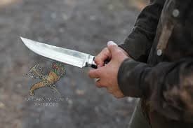 В Харьковской области мужчина с ножом бросился на работника ТЦК