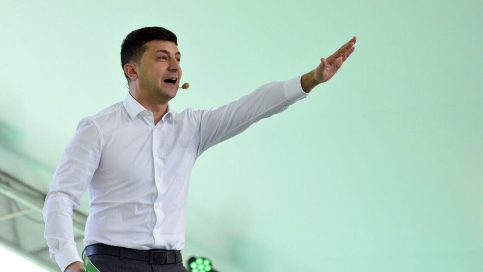      ,     .   13:00 9 