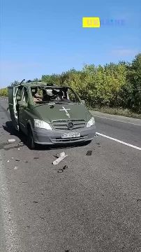 Трасса Изюм-Славянск. Очередная машина противника поражена FPV-дроном