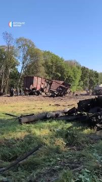 «В Киевской области при перевозке по железной дороге в Калиновке произошел взрыв боеприпасов с последующей детонацией. В результате инцидента сотни пассажиров поезда №73 «Харьков-Перемышль» были срочно эвакуированы в...