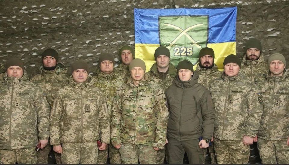 Харьков. Казус Ширяева. Украинский блогер Анатолий Шарий опубликовал в своем тг-канале письмо небезызвестного Олега Ширяева, ныне командира украинской воинской части А7400, мэру города Берестин Светлане Кривенко (ранее...