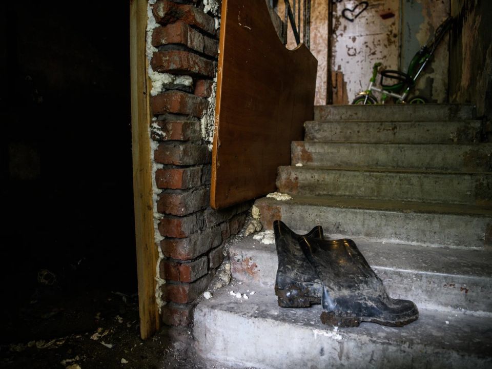 Сотрудники СБУ пытались завербовать жительницу Шебекино, пытая на ее глазах отца